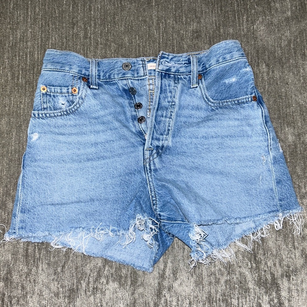 Levi's Ribcage Shorts